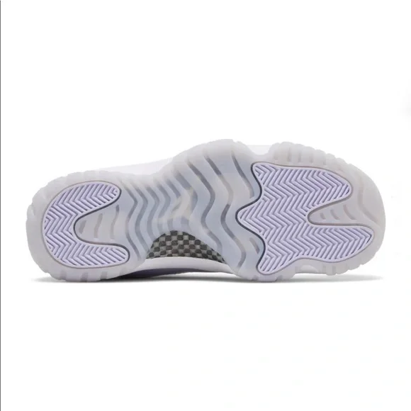 2022 Air Jordan 11 Retro Low®️💜🤍 - Picture 4 of 5